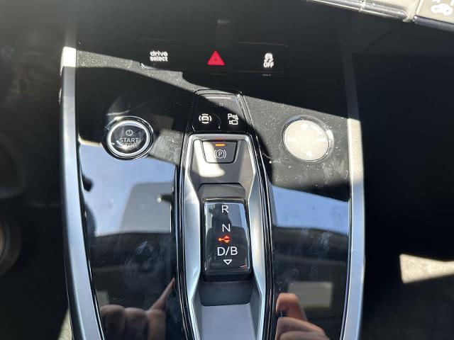 2025 Audi Q4 e-tron Vehicle Photo in HOUSTON, TX 77090
