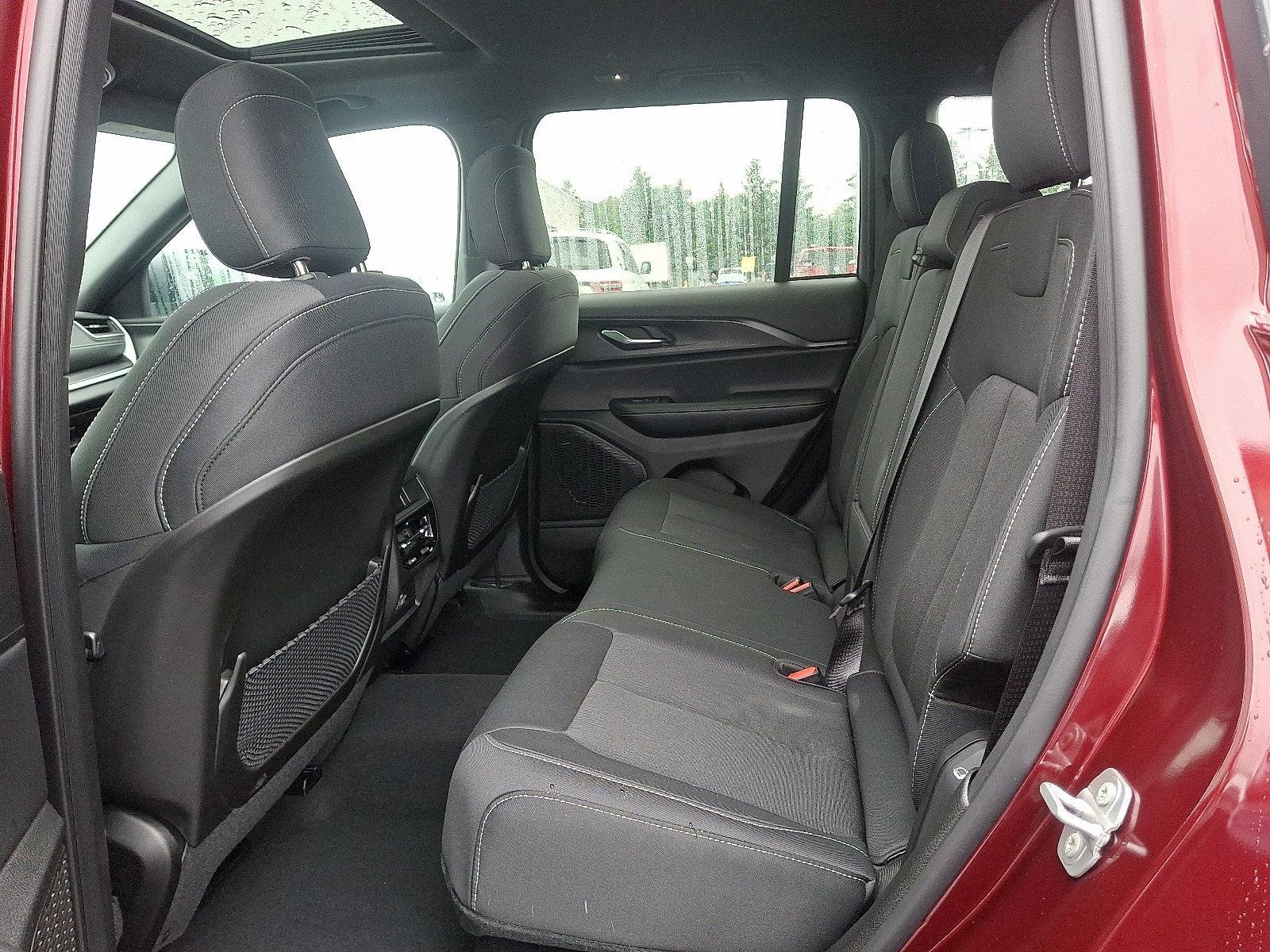 2024 Jeep Grand Cherokee Vehicle Photo in Harrisburg, PA 17111-1033