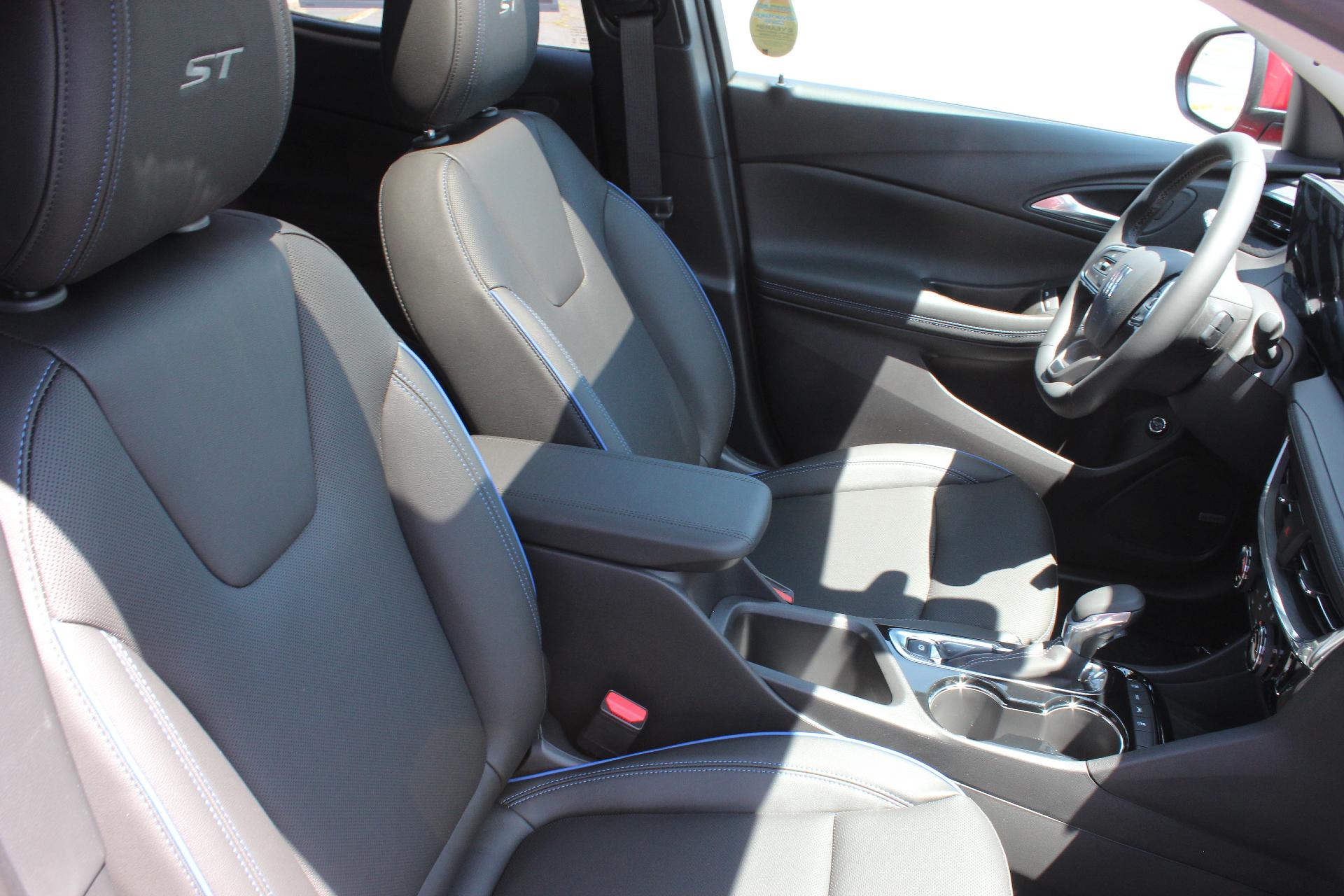 2026 Buick Encore GX Vehicle Photo in AURORA, CO 80012-4011
