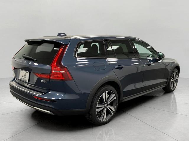 2026 Volvo V60 Cross Country Vehicle Photo in Appleton, WI 54913