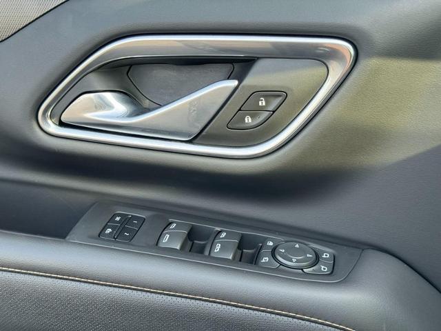 2023 GMC Yukon Vehicle Photo in COLUMBIA, MO 65203-3903