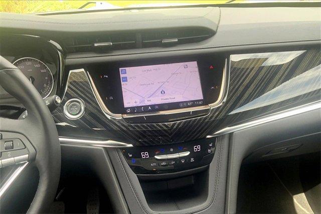 2025 Cadillac XT6 Vehicle Photo in KANSAS CITY, MO 64114-4545