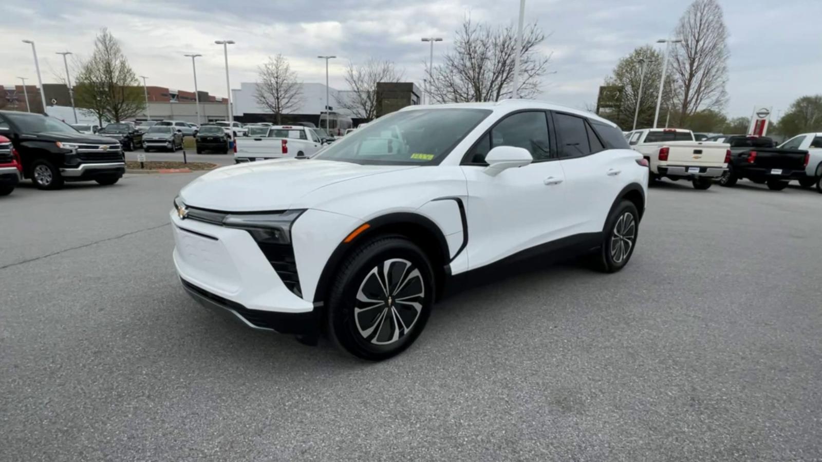 2024 Chevrolet Blazer EV Vehicle Photo in BENTONVILLE, AR 72712-4322