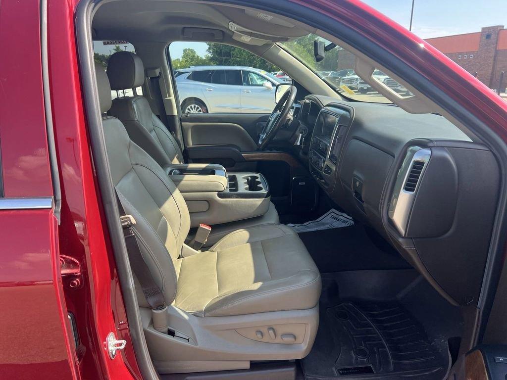 2018 Chevrolet Silverado 1500 Vehicle Photo in Marion, IA 52302