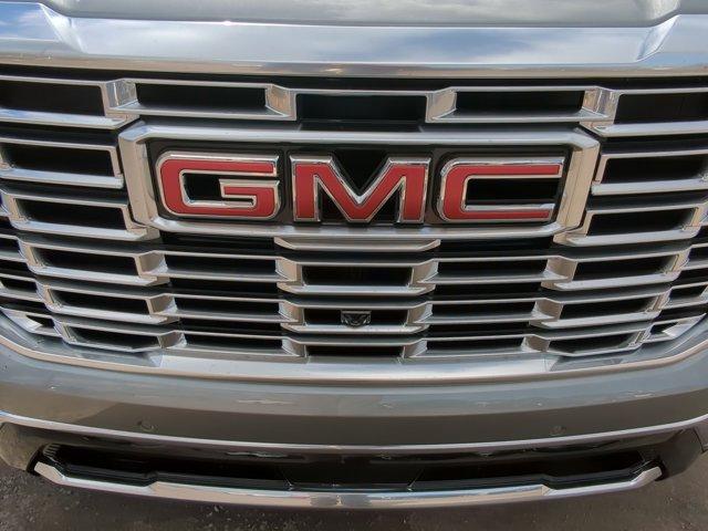 2025 GMC Yukon Vehicle Photo in ALBERTVILLE, AL 35950-0246