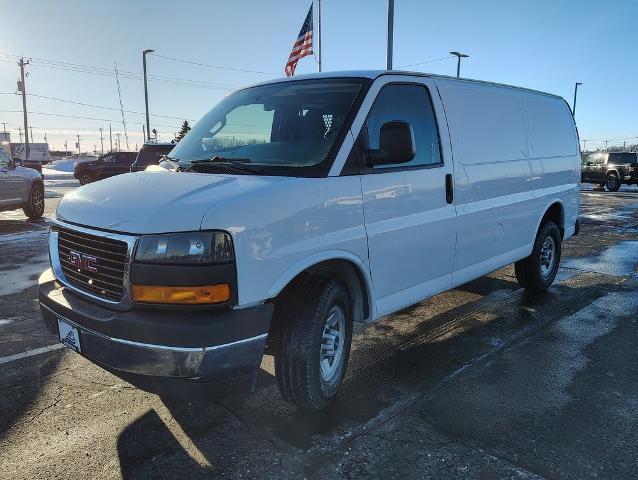 2017 GMC Savana Cargo Van Vehicle Photo in GREEN BAY, WI 54304-5303