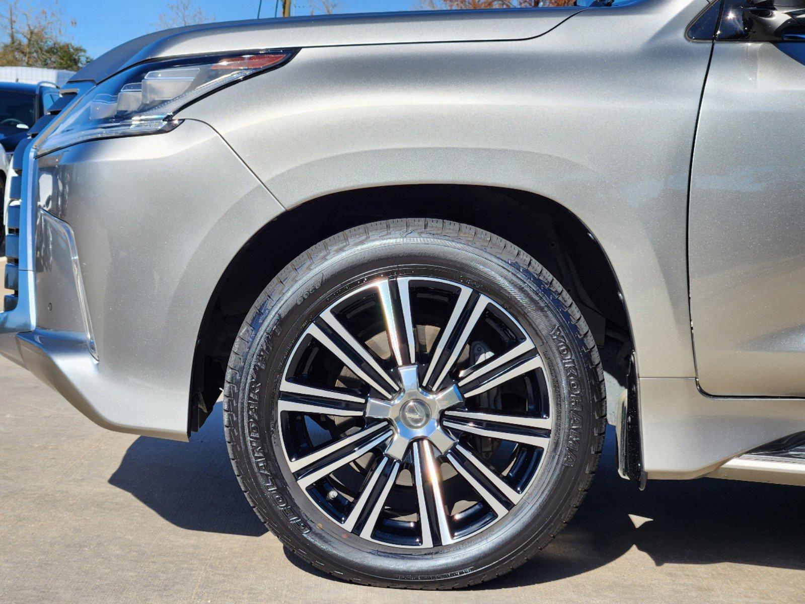 2019 Lexus LX 570 Vehicle Photo in HOUSTON, TX 77079