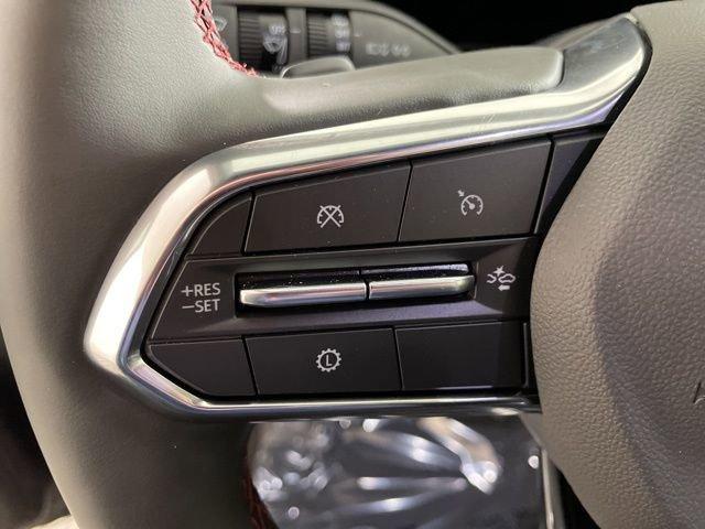 2025 Chevrolet Suburban Vehicle Photo in PHOENIX, AZ 85014-3381