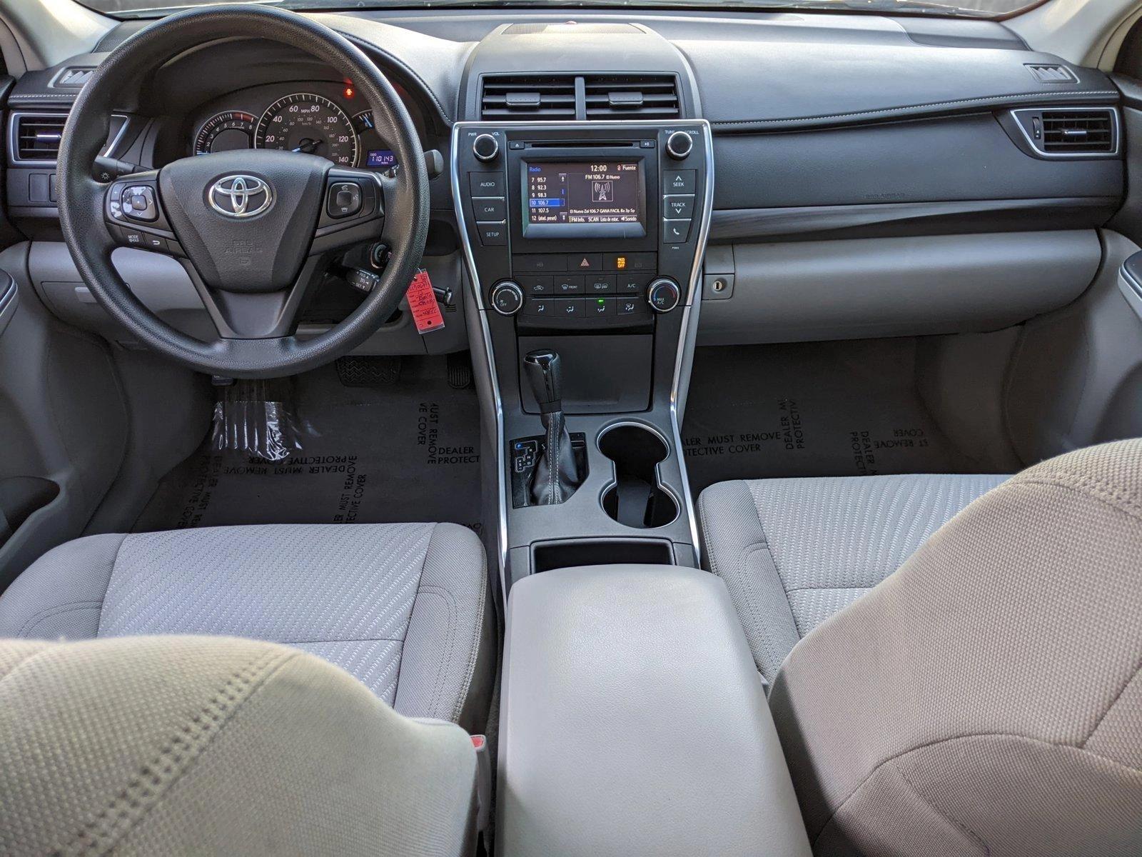 2015 Toyota Camry Vehicle Photo in Pembroke Pines , FL 33084