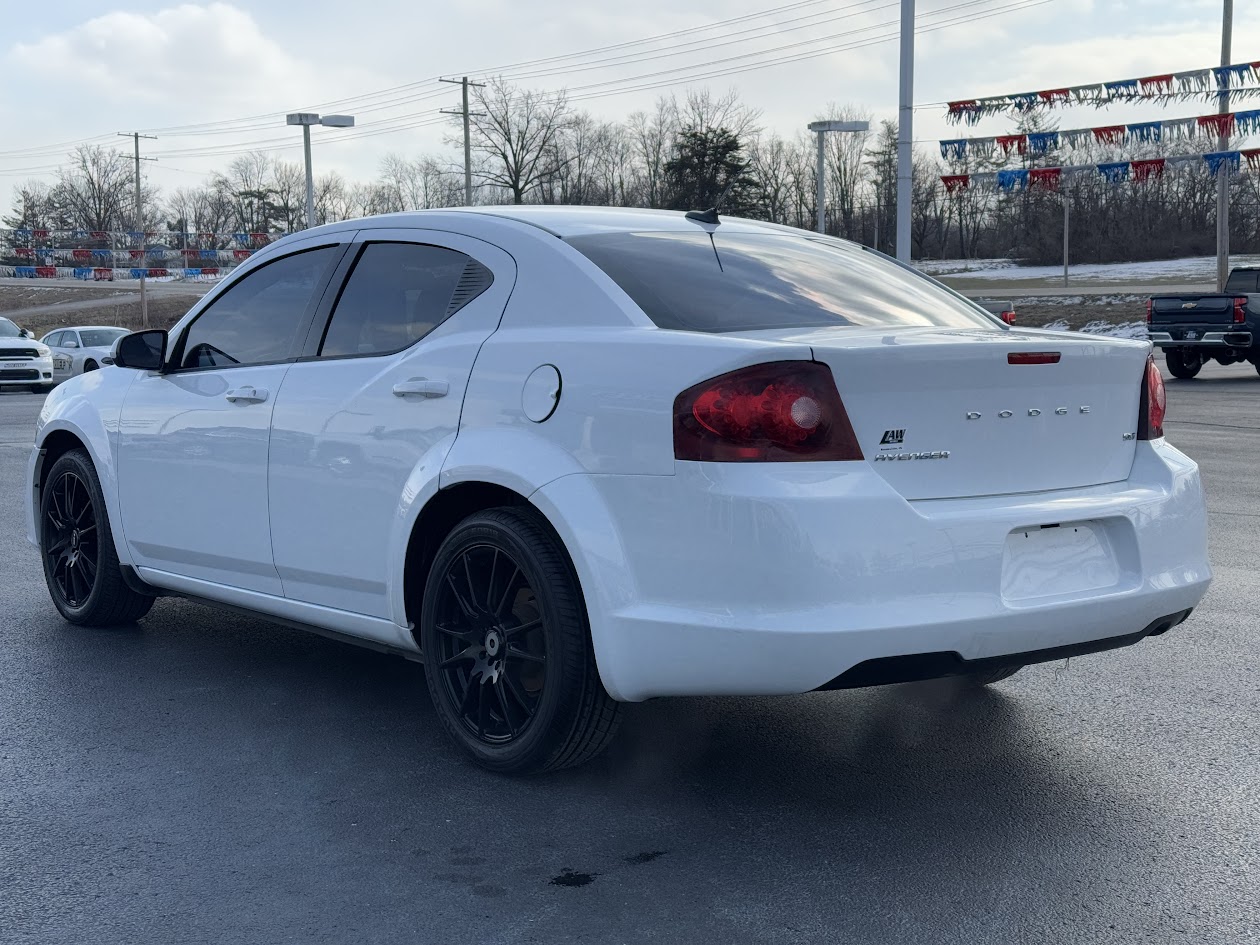 2013 Dodge Avenger Vehicle Photo in BOONVILLE, IN 47601-9633