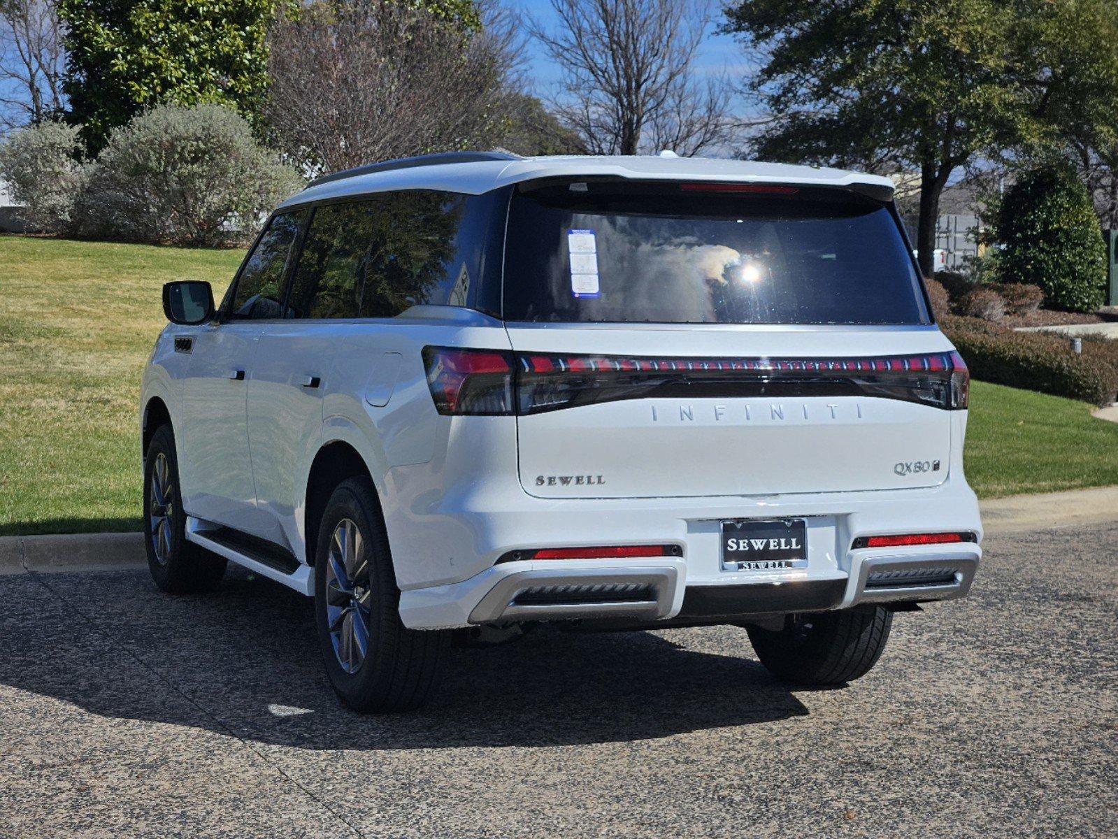 2025 INFINITI QX80 Vehicle Photo in Fort Worth, TX 76132