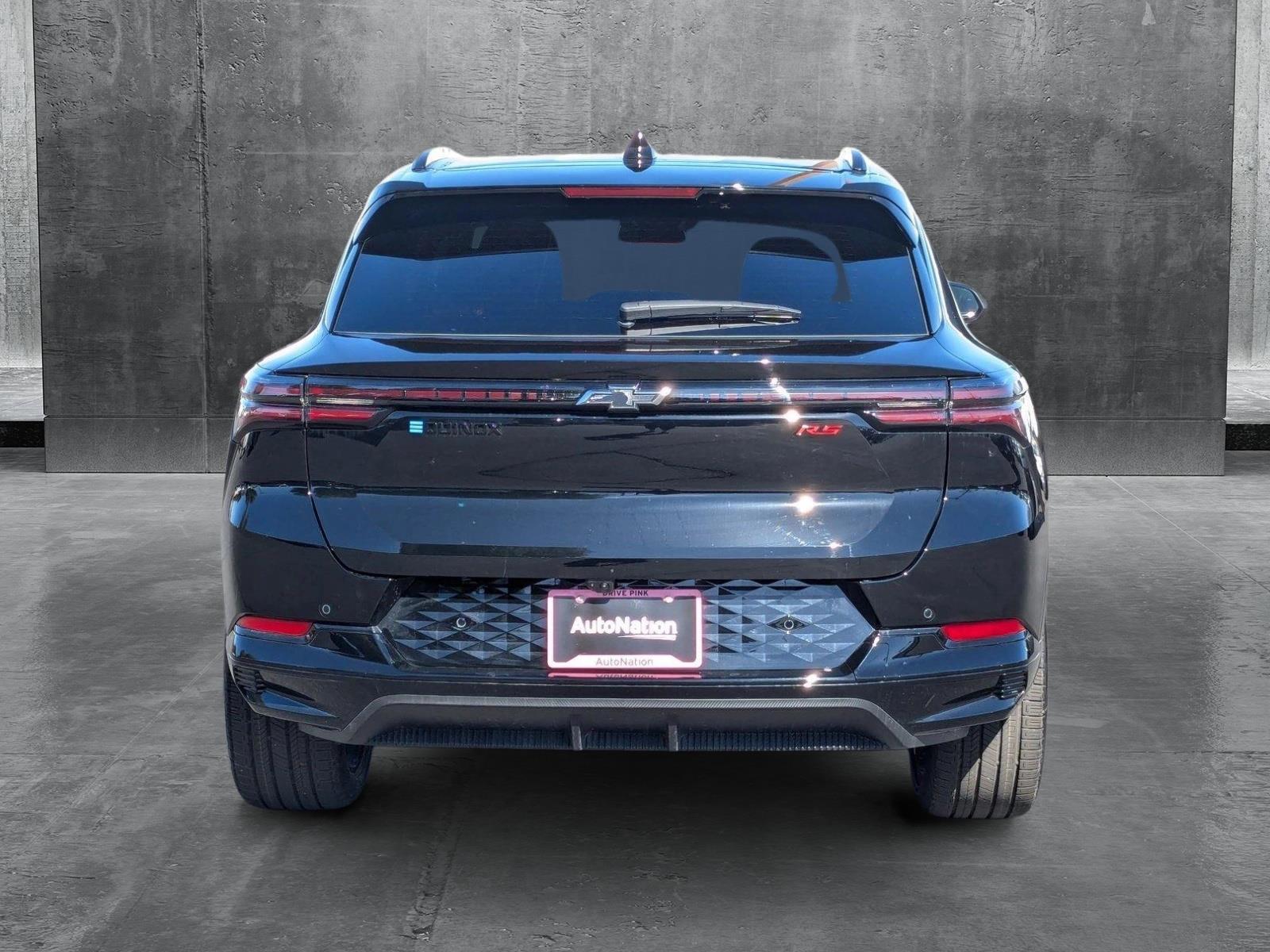 2025 Chevrolet Equinox EV Vehicle Photo in VALENCIA, CA 91355-1705