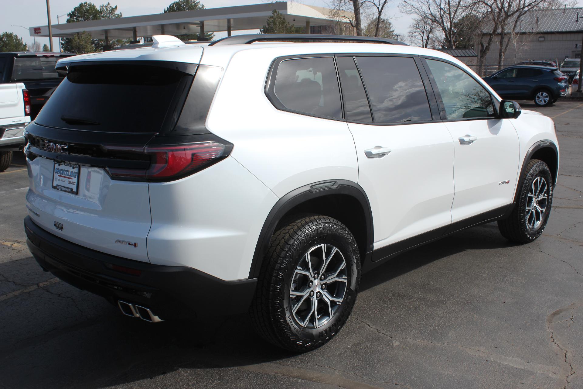 2025 GMC Acadia Vehicle Photo in AURORA, CO 80012-4011