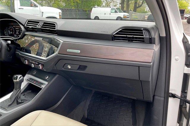 2024 Audi Q3 Vehicle Photo in INDEPENDENCE, MO 64055-1314