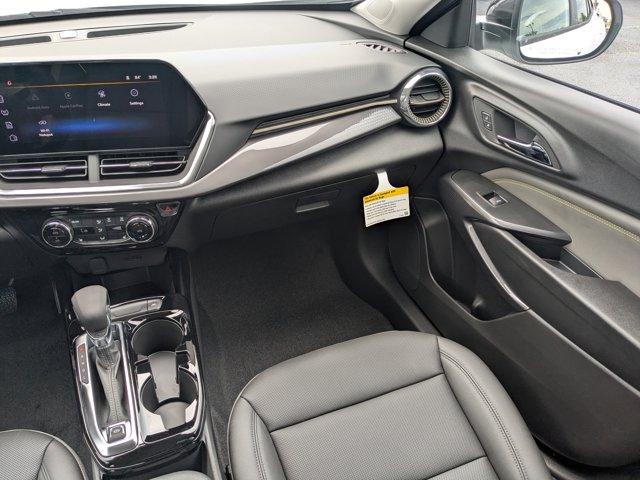 2025 Chevrolet Trax Vehicle Photo in BRUNSWICK, GA 31525-1881
