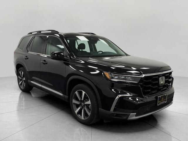 2023 Honda Pilot Vehicle Photo in Appleton, WI 54913