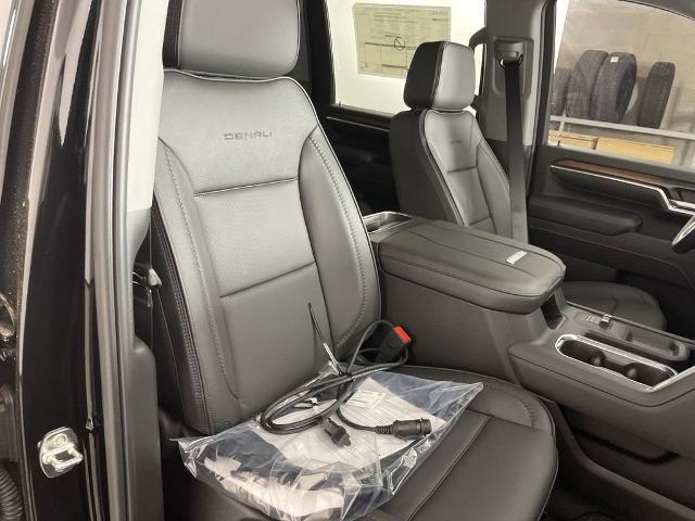 2025 GMC Sierra 2500 HD Vehicle Photo in GILBERT, AZ 85297-0402