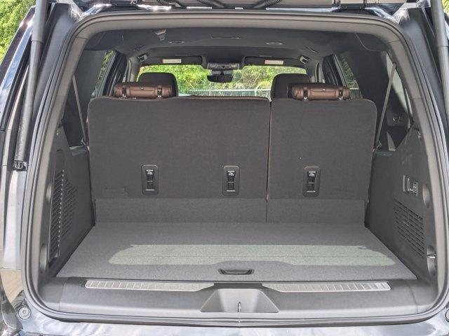 2025 Chevrolet Suburban Vehicle Photo in BRUNSWICK, GA 31525-1881