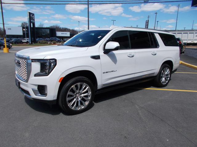 2024 GMC Yukon XL Vehicle Photo in LOWELL, MA 01852-4336