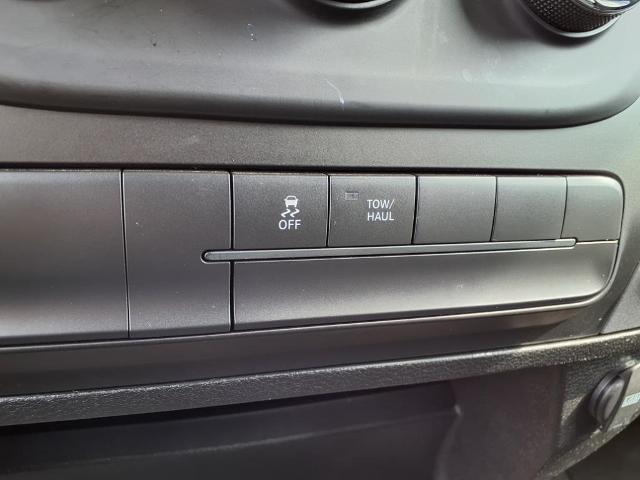2021 Ram 1500 Classic Vehicle Photo in ROXBORO, NC 27573-6143