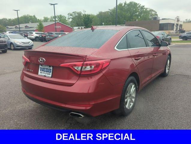 2015 Hyundai SONATA Vehicle Photo in Merrillville, IN 46410