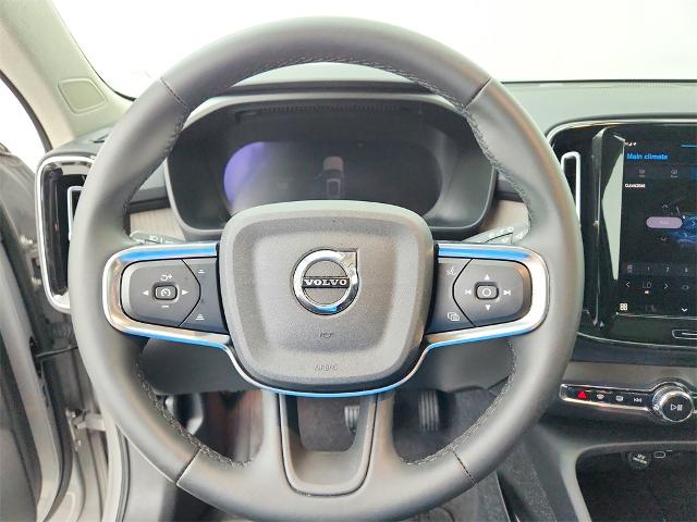 2023 Volvo XC40 Vehicle Photo in Grapevine, TX 76051