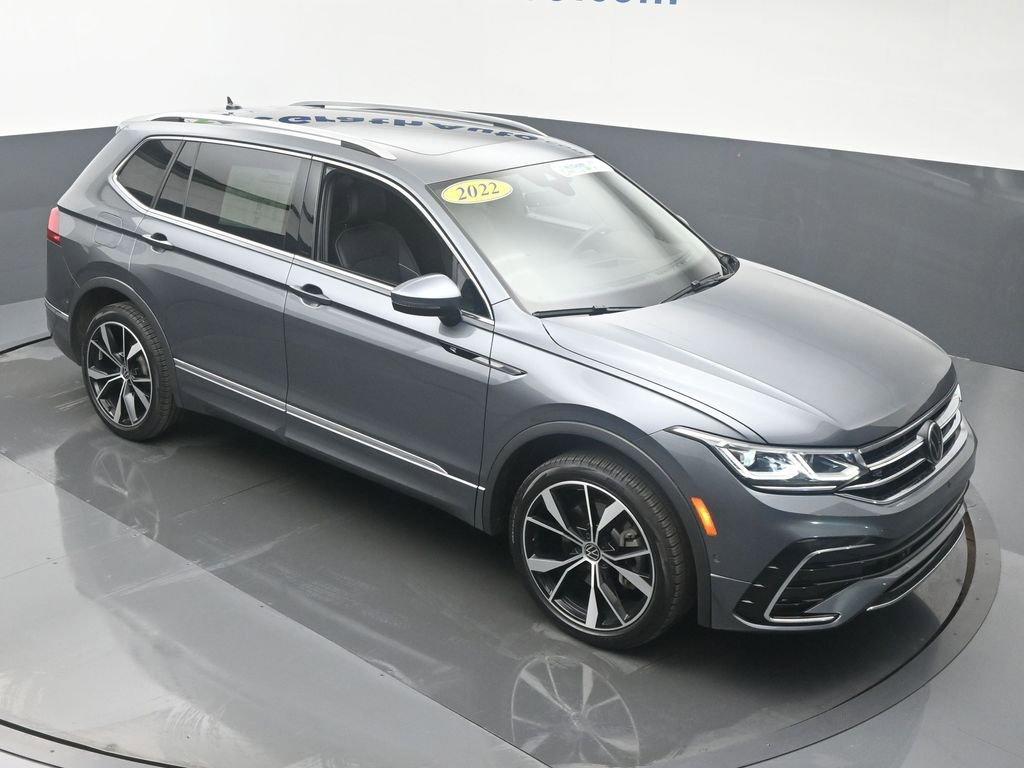 2022 Volkswagen Tiguan Vehicle Photo in Marion, IA 52302