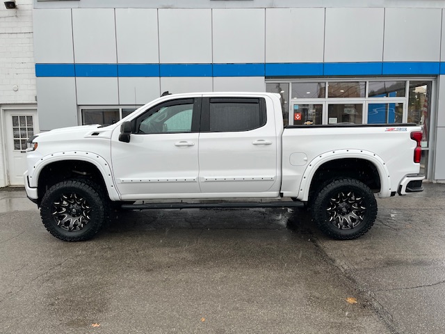 Used 2019 Chevrolet Silverado 1500 RST with VIN 3GCUYEED4KG100555 for sale in New Bethlehem, PA