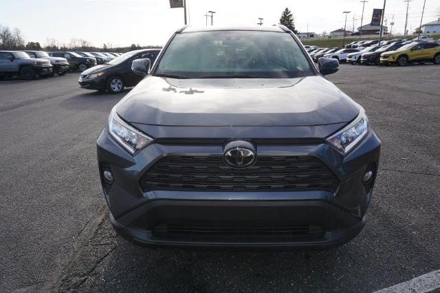 Used 2019 Toyota RAV4 XLE with VIN JTMP1RFV3KD506324 for sale in Wintersville, OH