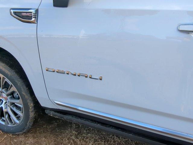 2025 GMC Yukon XL Vehicle Photo in ALBERTVILLE, AL 35950-0246