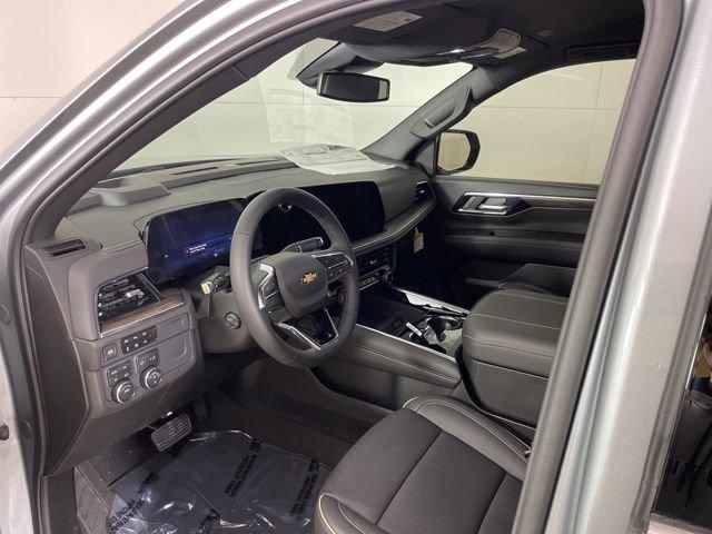 2025 Chevrolet Suburban Vehicle Photo in PHOENIX, AZ 85014-3381