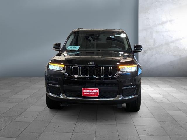 2022 Jeep Grand Cherokee L Limited photo 2