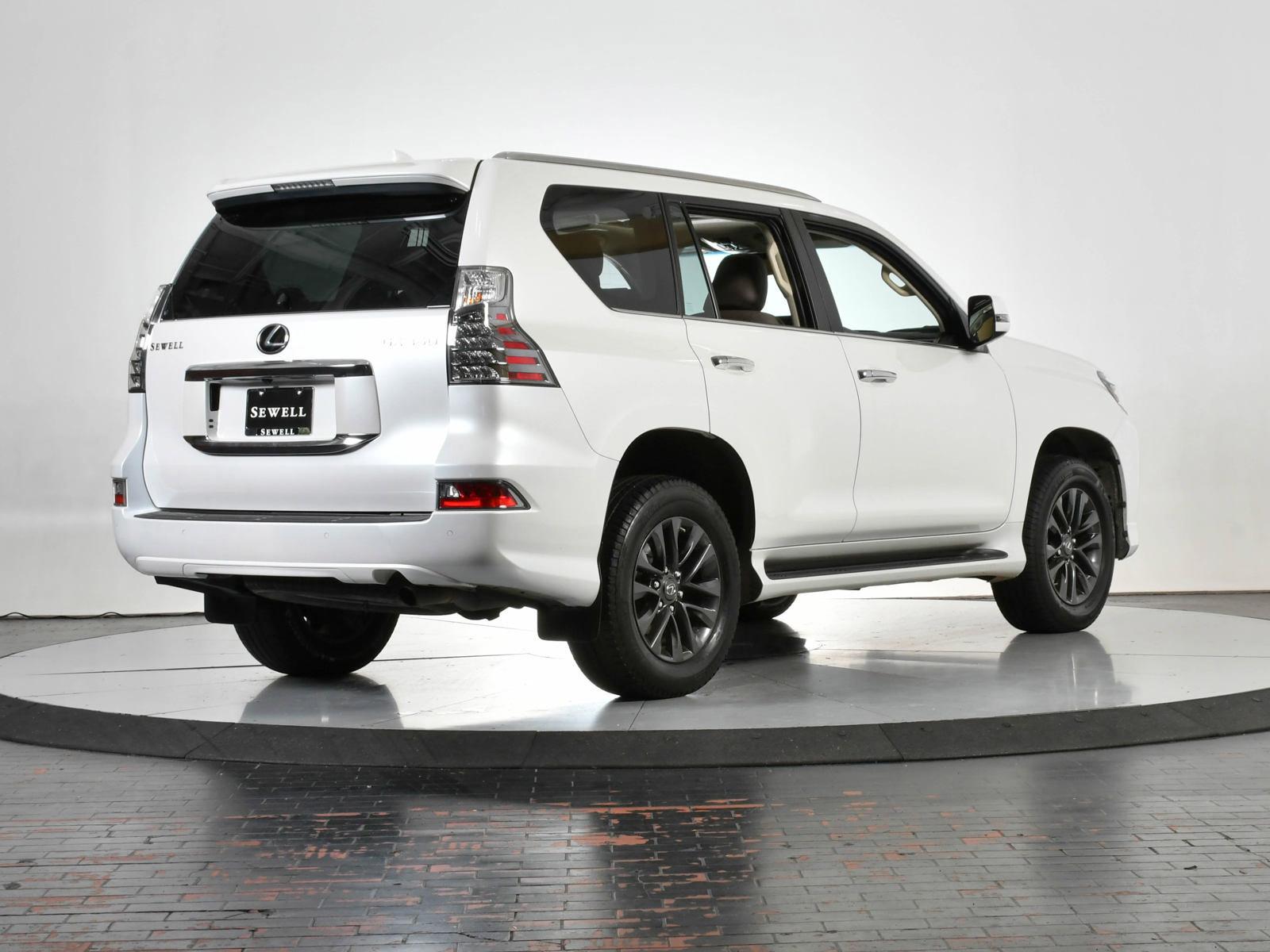 2023 Lexus GX 460 Vehicle Photo in DALLAS, TX 75235