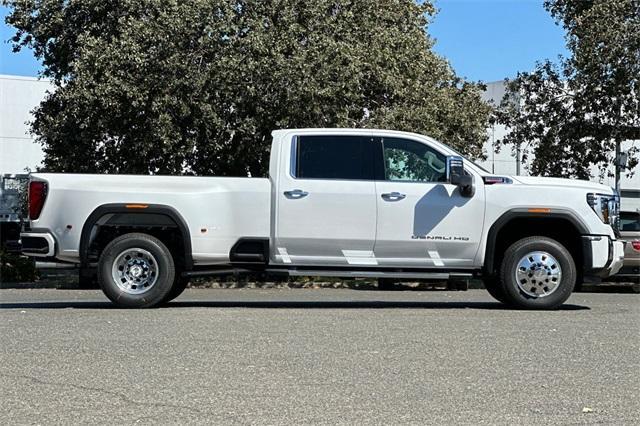 2025 GMC Sierra 3500 HD Vehicle Photo in ELK GROVE, CA 95757-8703