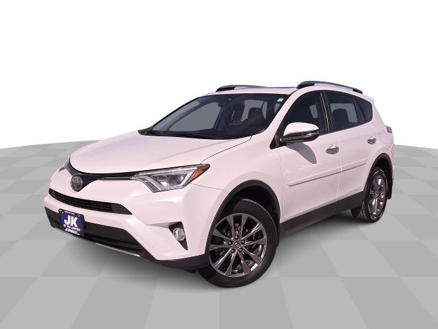 2018 Toyota RAV4 Vehicle Photo in NEDERLAND, TX 77627-8017