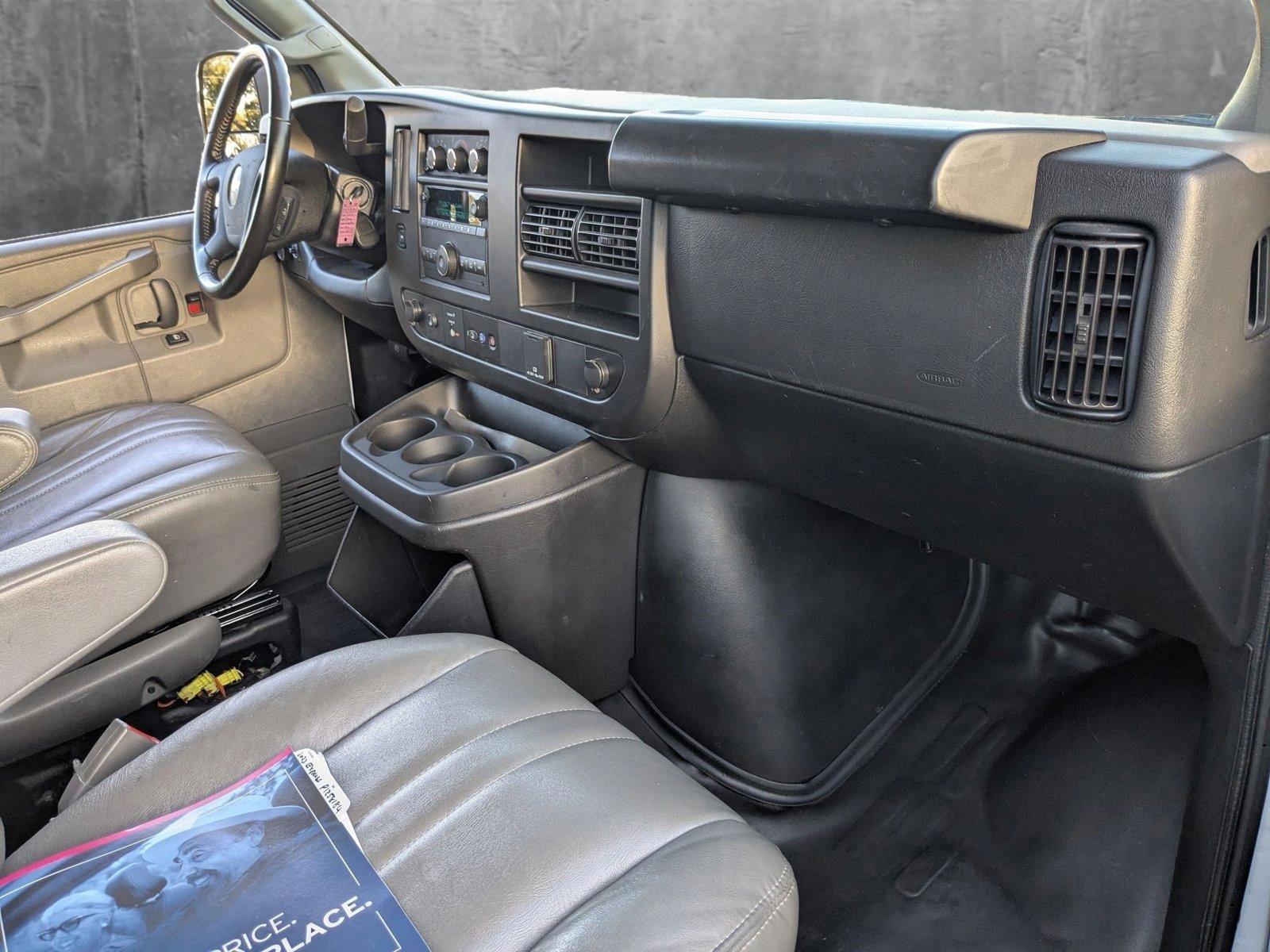 2023 Chevrolet Express Cargo 2500 Vehicle Photo in MIAMI, FL 33134-2699