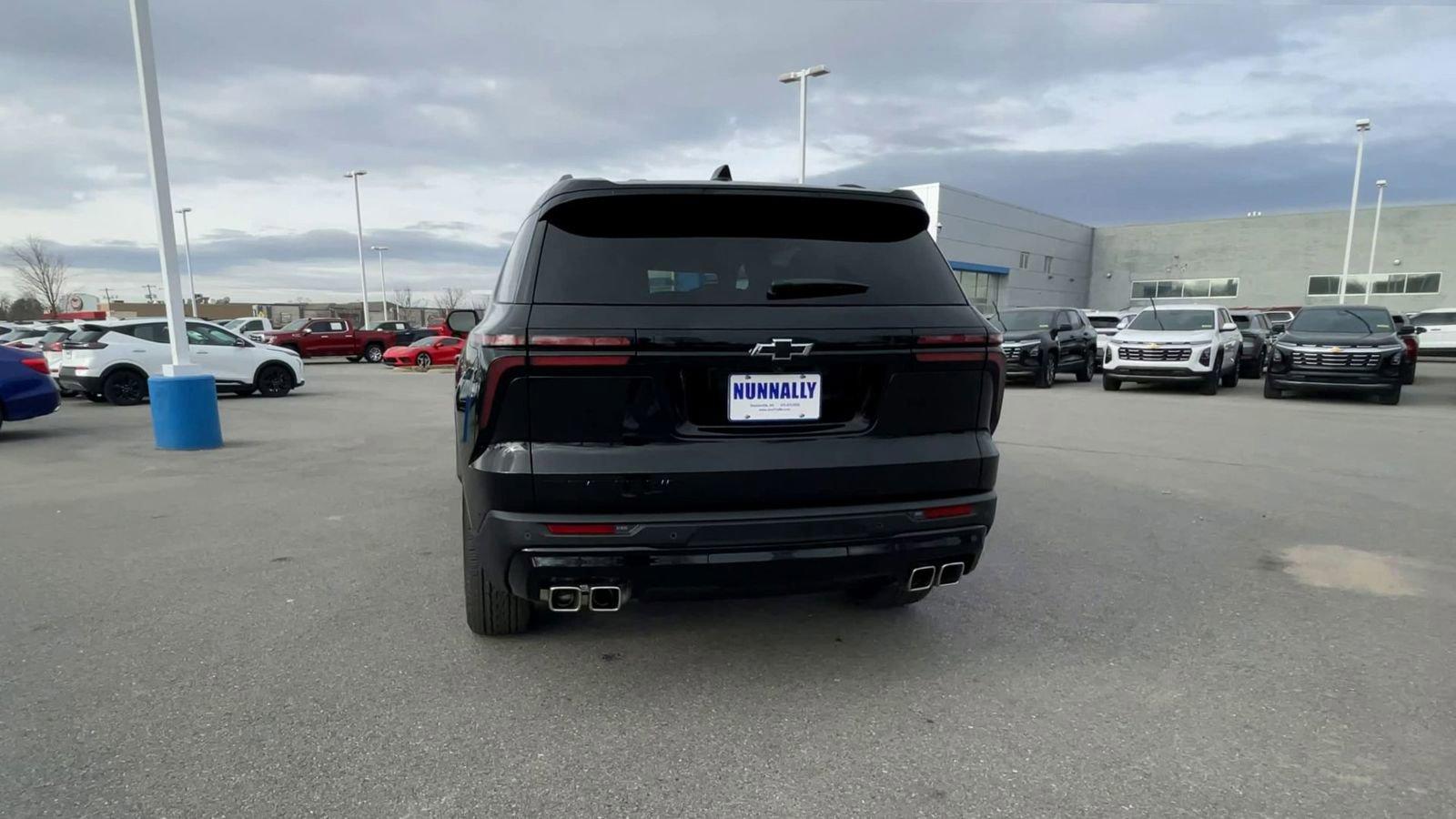 2025 Chevrolet Traverse Vehicle Photo in BENTONVILLE, AR 72712-4322