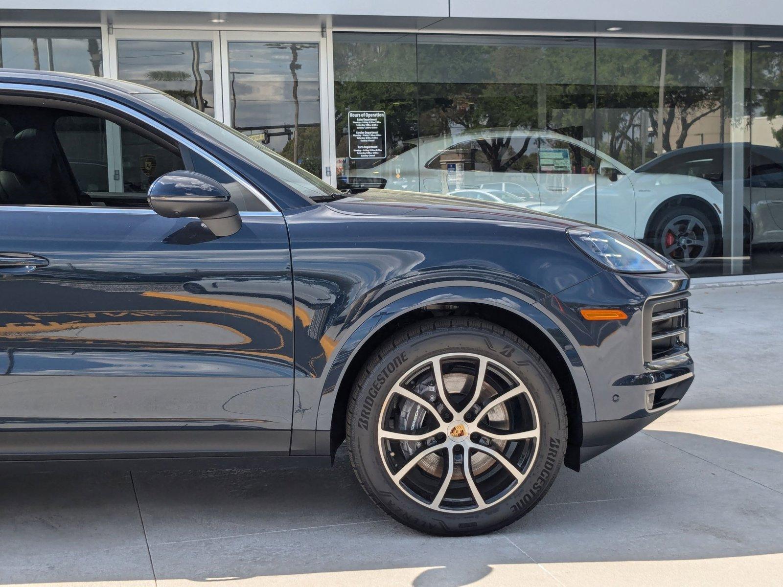 2024 Porsche Cayenne Vehicle Photo in Maitland, FL 32751