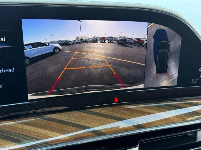 2024 Cadillac Escalade Vehicle Photo in COLUMBIA, MO 65203-3903