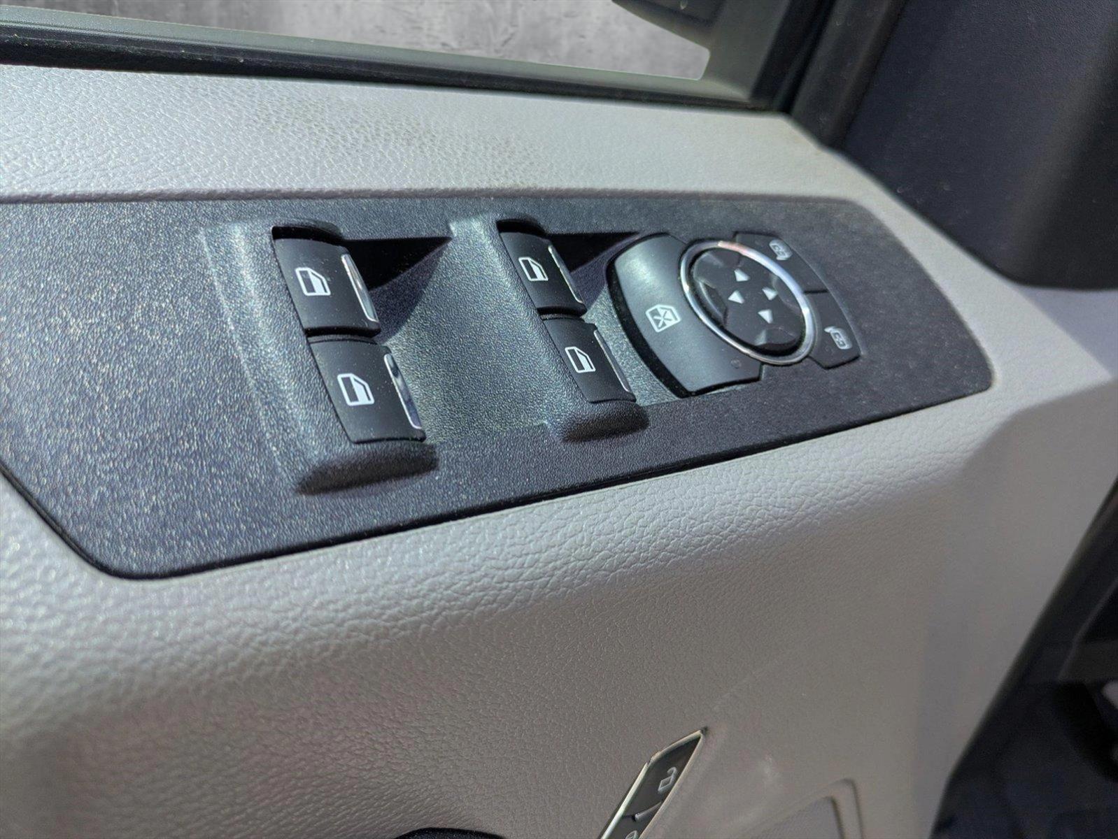 2021 Ford Super Duty F-350 SRW Vehicle Photo in GREENACRES, FL 33463-3207