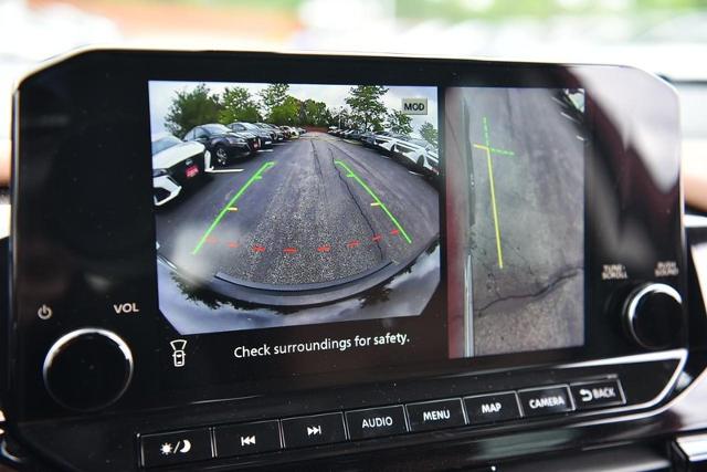 2025 Nissan Pathfinder Vehicle Photo in Ballwin, MO 63011