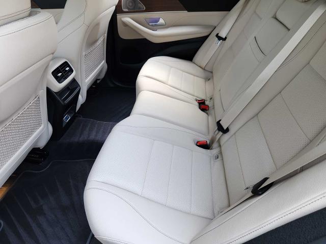 2025 Mercedes-Benz GLE Vehicle Photo in HOUSTON, TX 77079