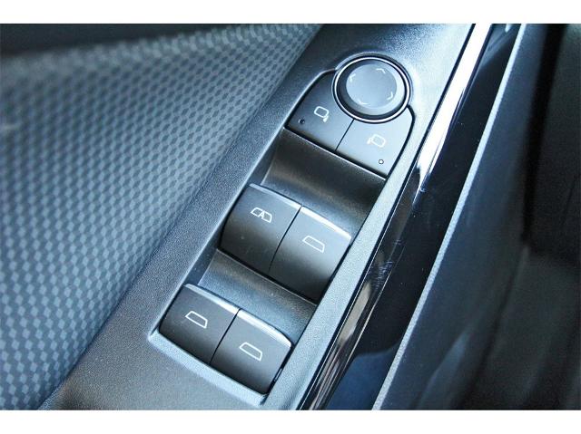 2025 Chevrolet Equinox Vehicle Photo in ROSENBERG, TX 77471-5675