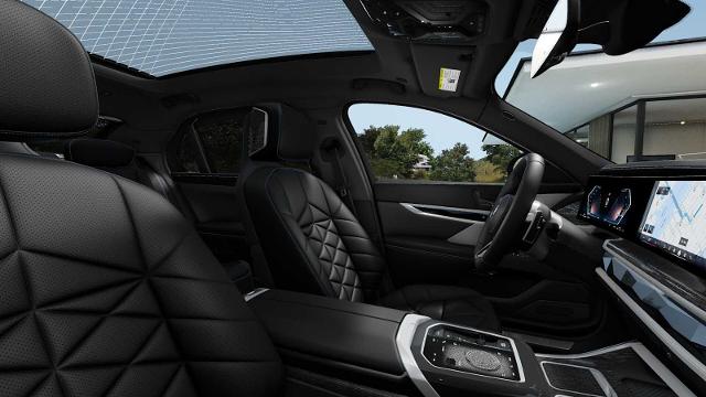 2025 BMW 740i xDrive Vehicle Photo in GRAPEVINE, TX 76051