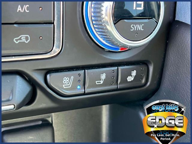 2023 GMC Yukon Vehicle Photo in Roslyn, NY 11576