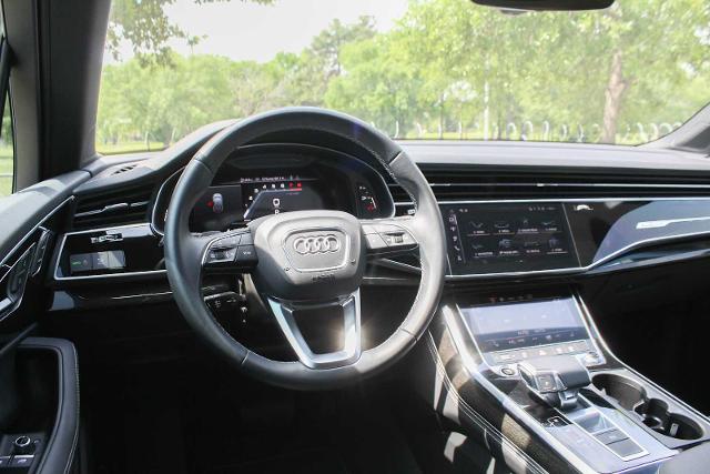 2025 Audi Q7 Vehicle Photo in HOUSTON, TX 77090