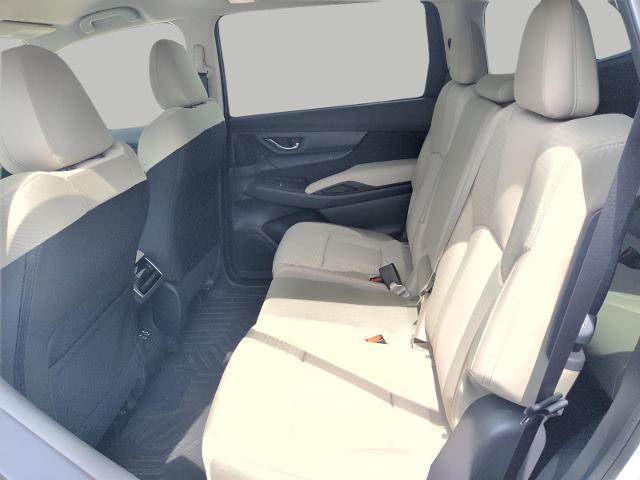 2025 Subaru Ascent Vehicle Photo in Green Bay, WI 54304