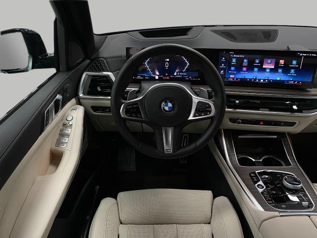 2025 BMW X7 xDrive40i Vehicle Photo in Appleton, WI 54913