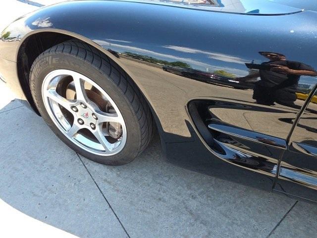 2004 Chevrolet Corvette Vehicle Photo in ENGLEWOOD, CO 80113-6708