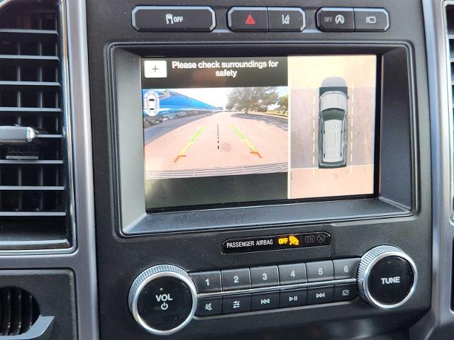 2019 Ford Expedition Vehicle Photo in DENTON, TX 76210-9321